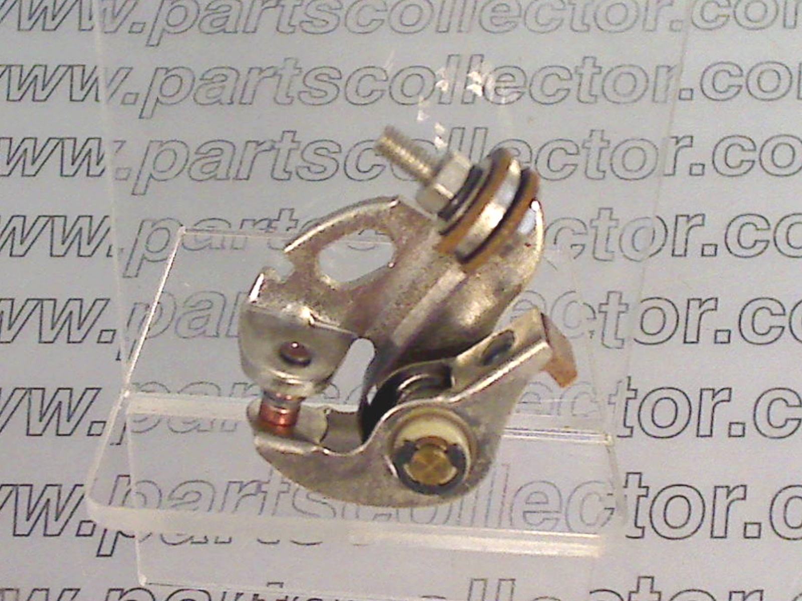 DISTRIBUTOR POINT